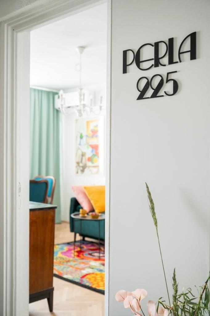 1Bdr Apartment Perla 225 ブカレスト エクステリア 写真